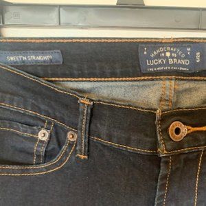 size 6/28 Lucky Brand "Sweet N'Straight" jeans